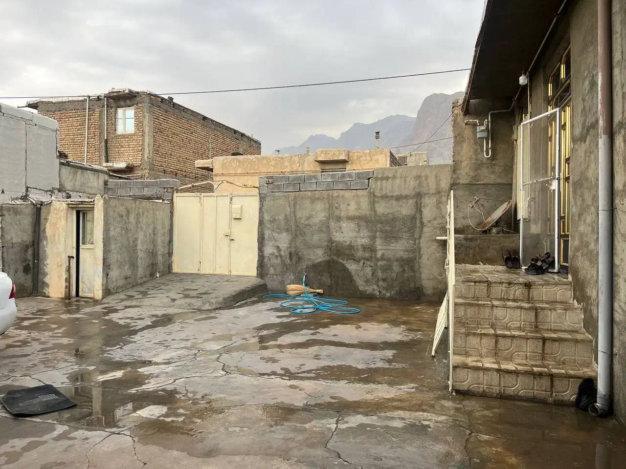 خانه ویلایی شهرک بلوردی|فروش خانه و ویلا|بیستون, |دیوار