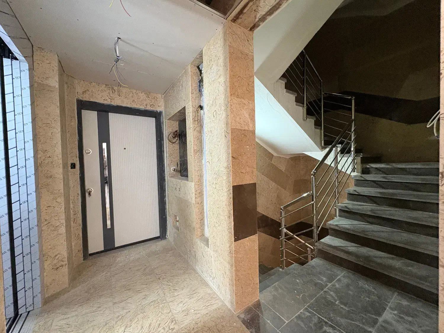 ۱۹۰ متر واحد صفر کلید نخورده هزارجریب کوی امام|اجارهٔ آپارتمان|اصفهان, کوی امام|دیوار