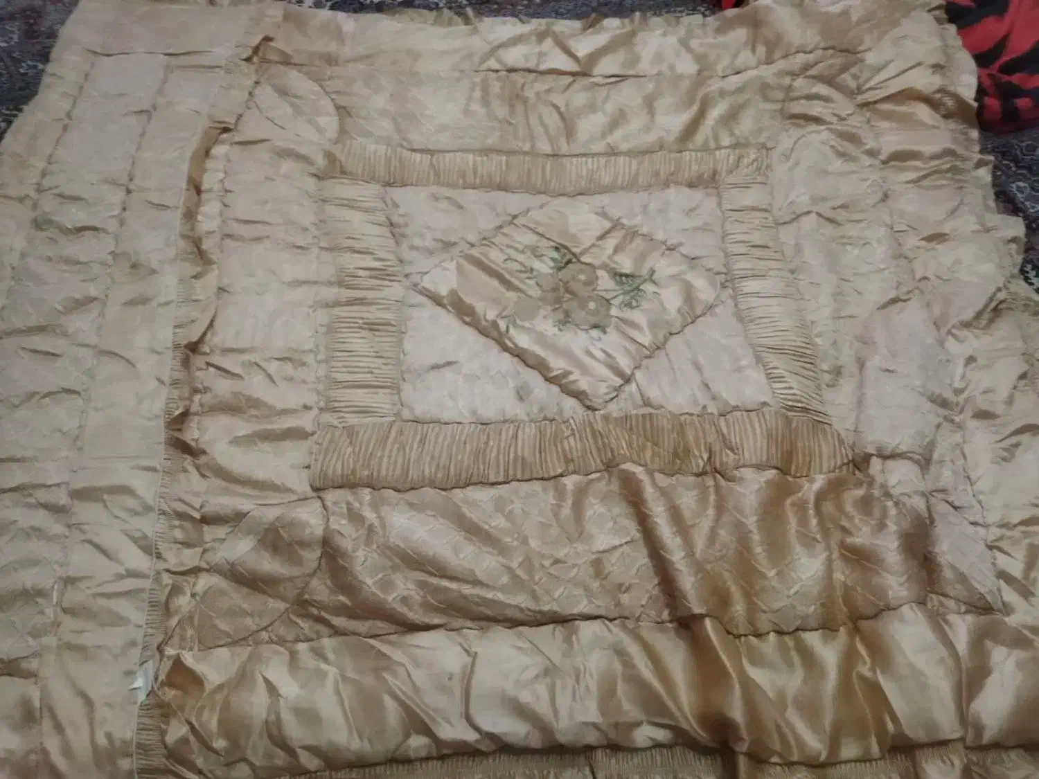 رو تختی ساتن|سرویس روتختی|بروجرد, |دیوار