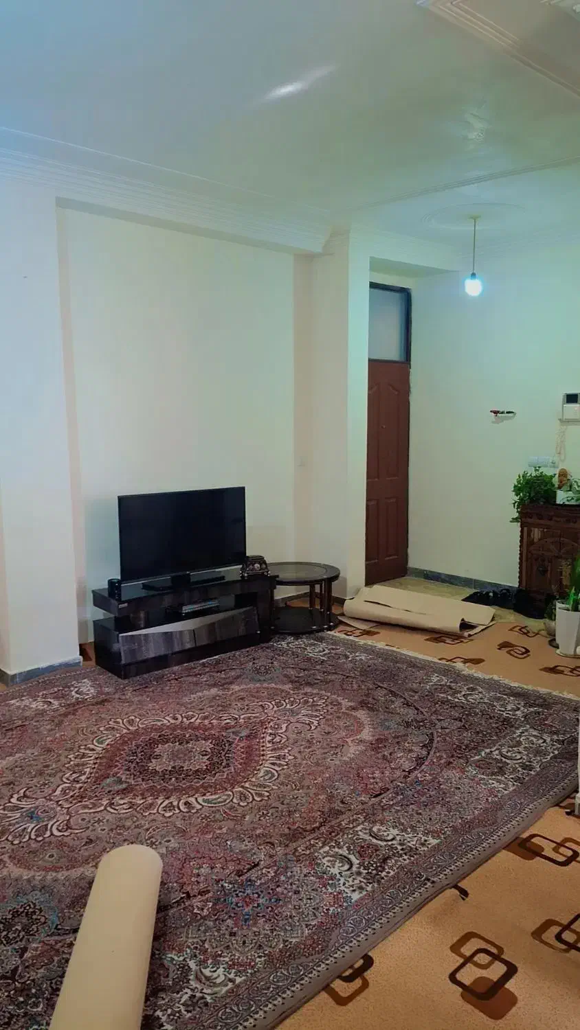 واحد برا اجازه روزانه و ماهیانه|اجارهٔ کوتاه‌مدت آپارتمان و سوئیت|ایلام, |دیوار