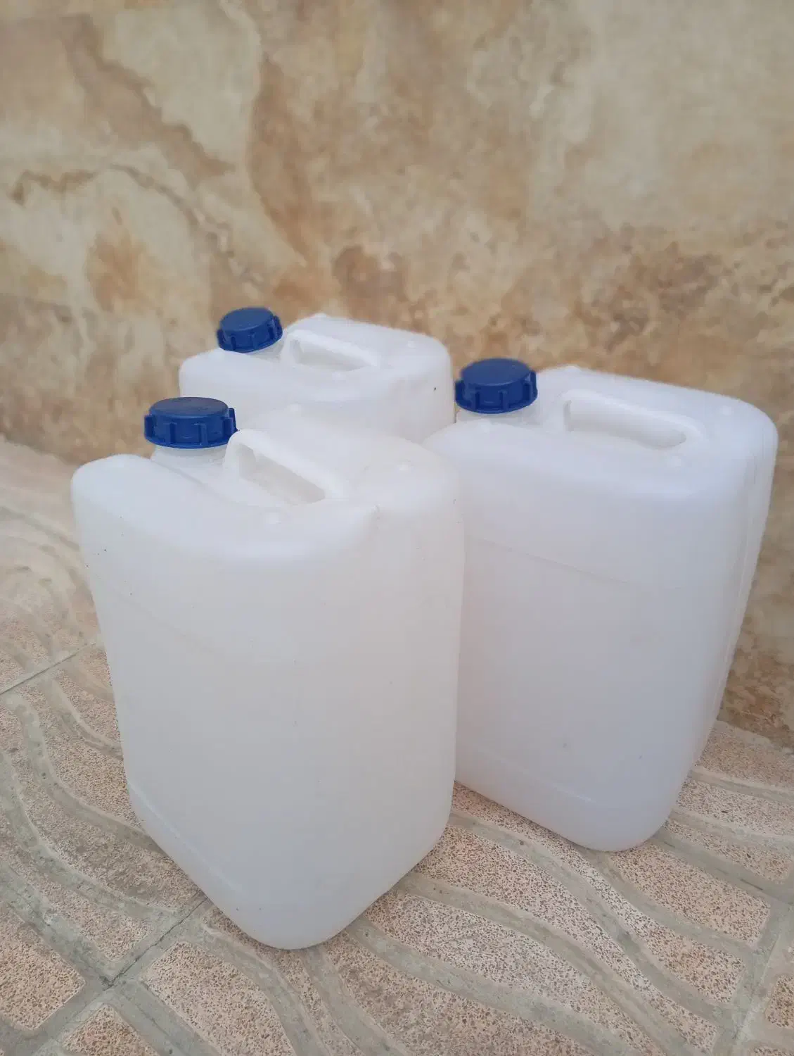 دبه آب|ظروف نگهدارنده، پلاستیکی، یک‌بارمصرف|اردبیل, |دیوار