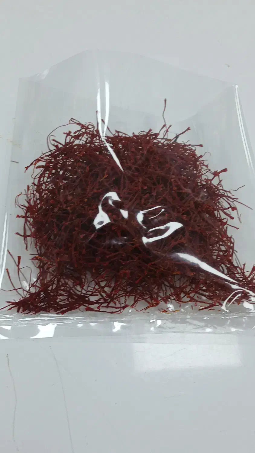 زعفران اعلا ۱ مثقالی طلای پاییز|خوردنی و آشامیدنی|نطنز, |دیوار