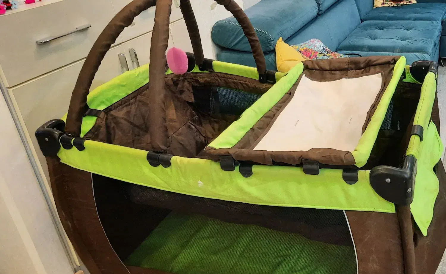 تخت پارک|تخت و صندلی بچه|رشت, منظریه|دیوار