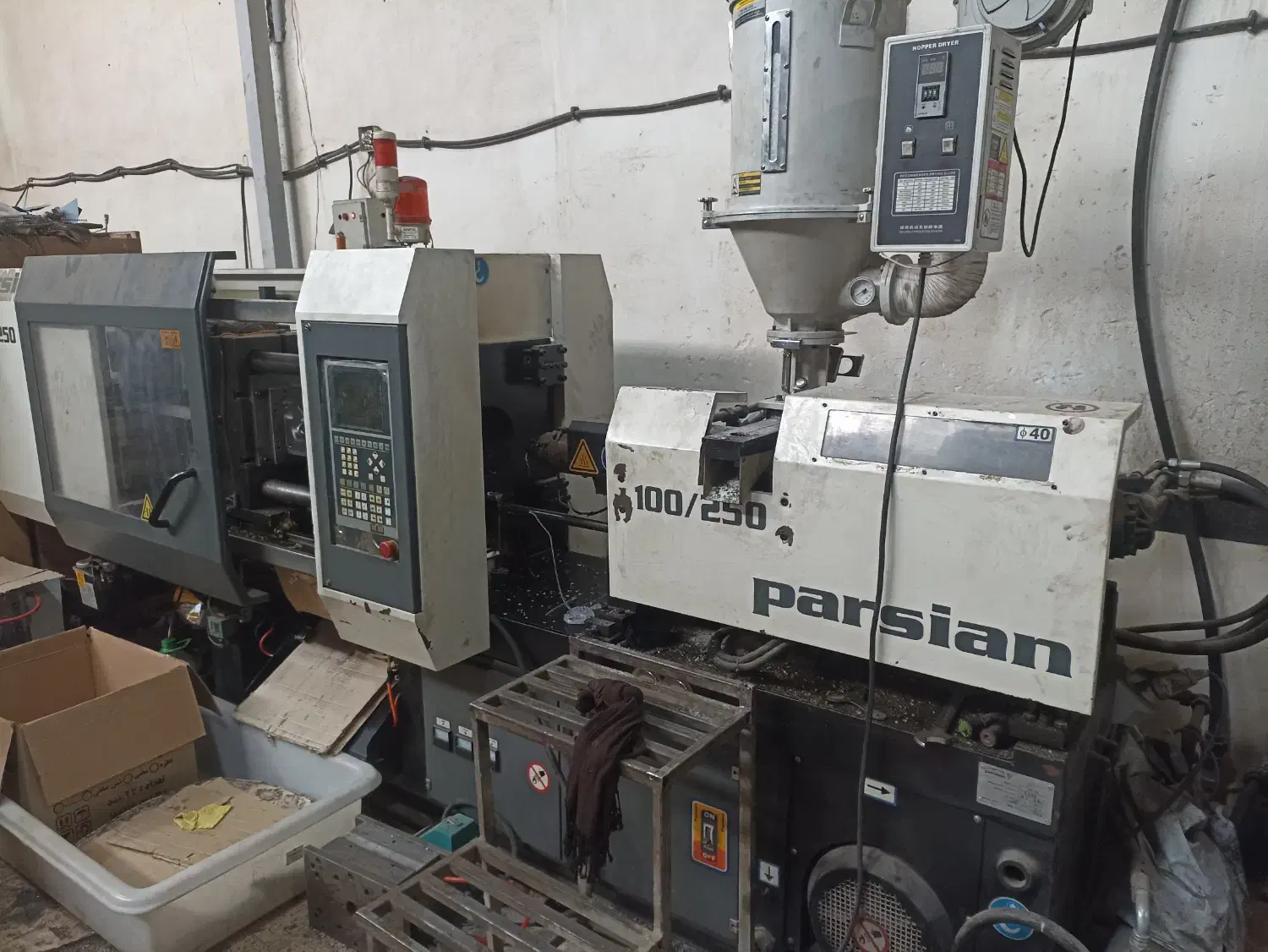 کارگر ساده مونتاژ و تولیدی و قالب سازی پلاستیک cnc|استخدام صنعتی، فنی، مهندسی|رباط‌کریم, رباط‌کریم|دیوار