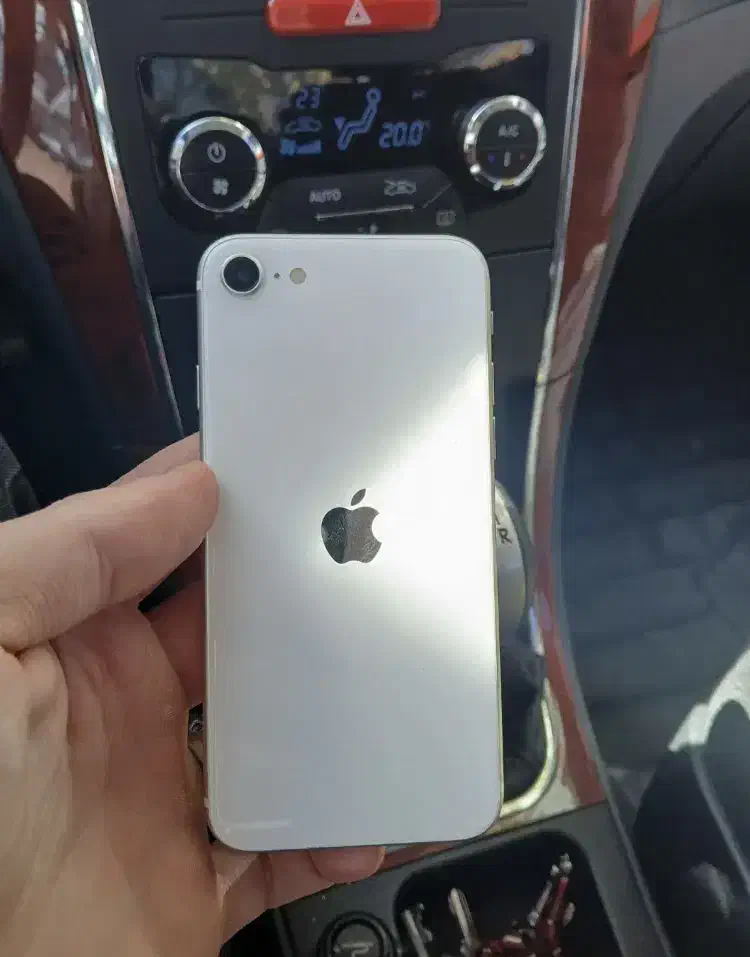 ایفون se 2020 در حد اک|موبایل|ارومیه, |دیوار