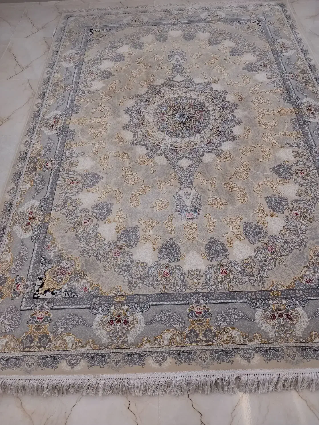 فرش ۶ متری ۷۰۰شانه تراکم ۲۲۵۰|فرش|اسلامآباد غرب, |دیوار