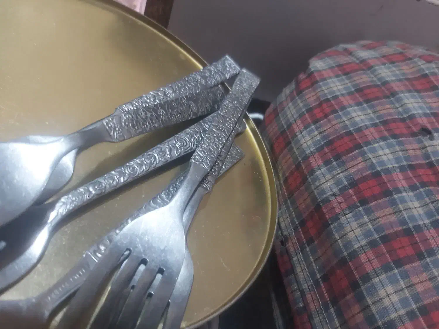 چنگال عذاخوری|ظروف پخت‌وپز|جهرم, |دیوار