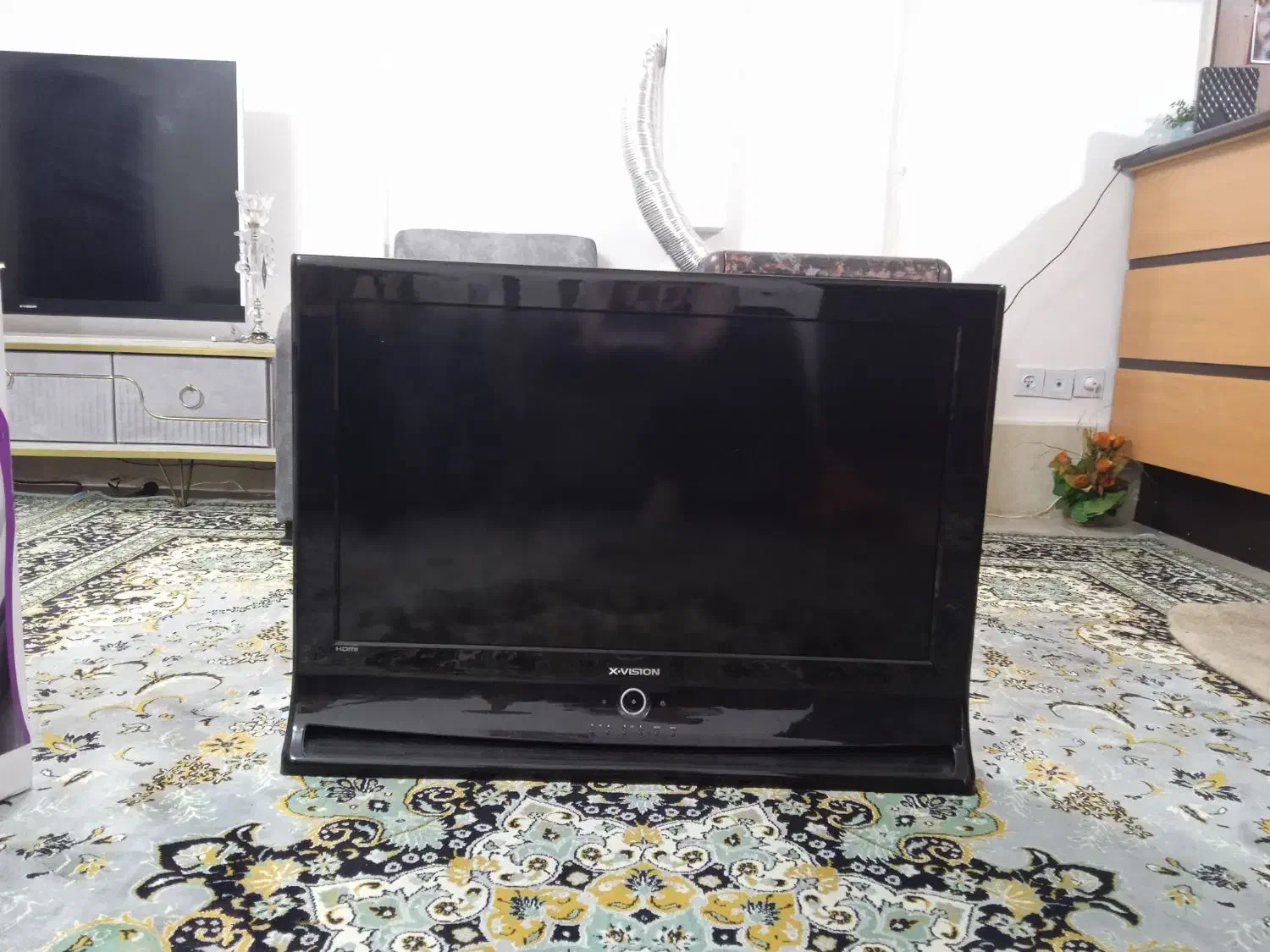 تلوزیون.|تلویزیون و پروژکتور|مشهد, کوی ولیعصر|دیوار