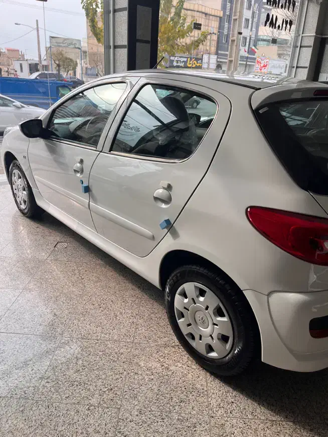 ۲۰۷ دنده ای سقف فلز مدل ۴۰۴|خودرو سواری و وانت|هشتگرد, هشتگرد قدیم|دیوار