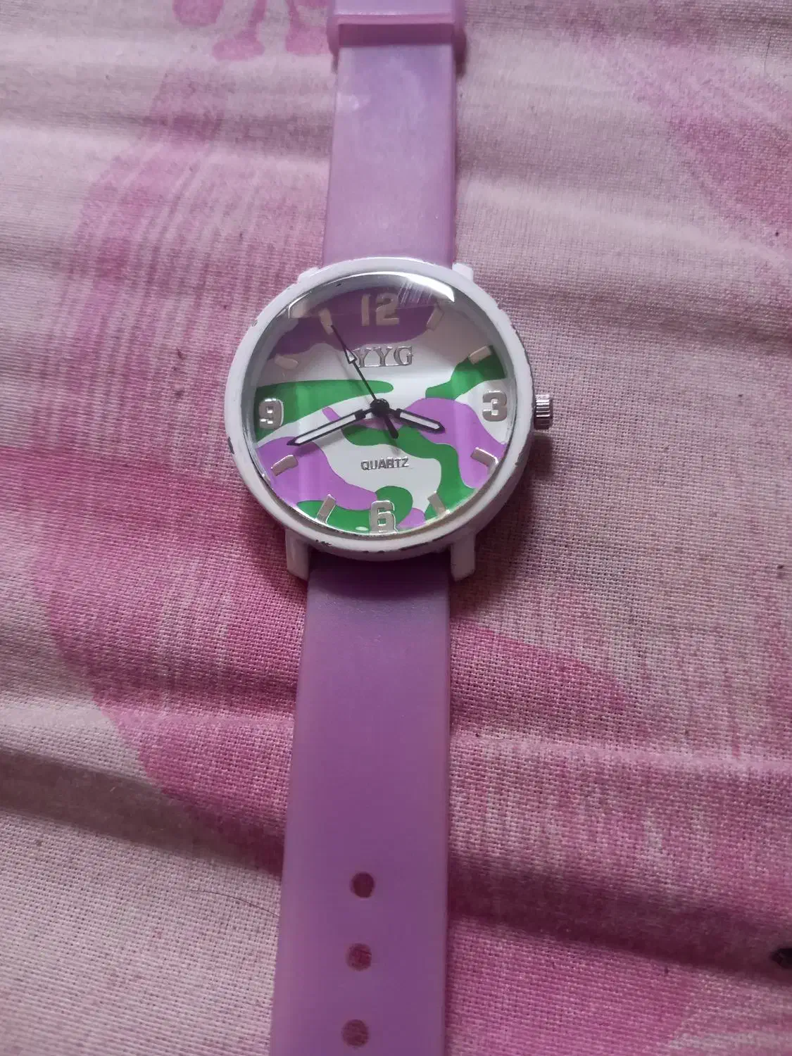 ساعت مچی دخترونه وساعت رومیزی.|ساعت|زنجان, |دیوار