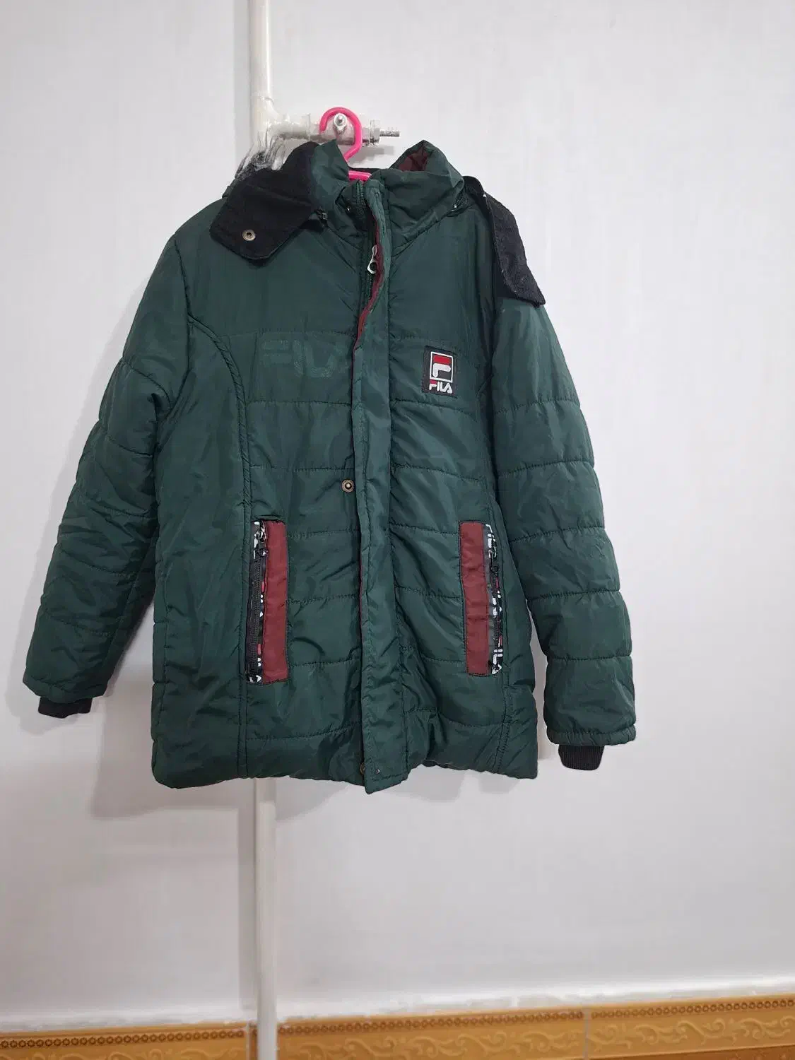 کاپشن|کفش و لباس بچه|بروجرد, |دیوار