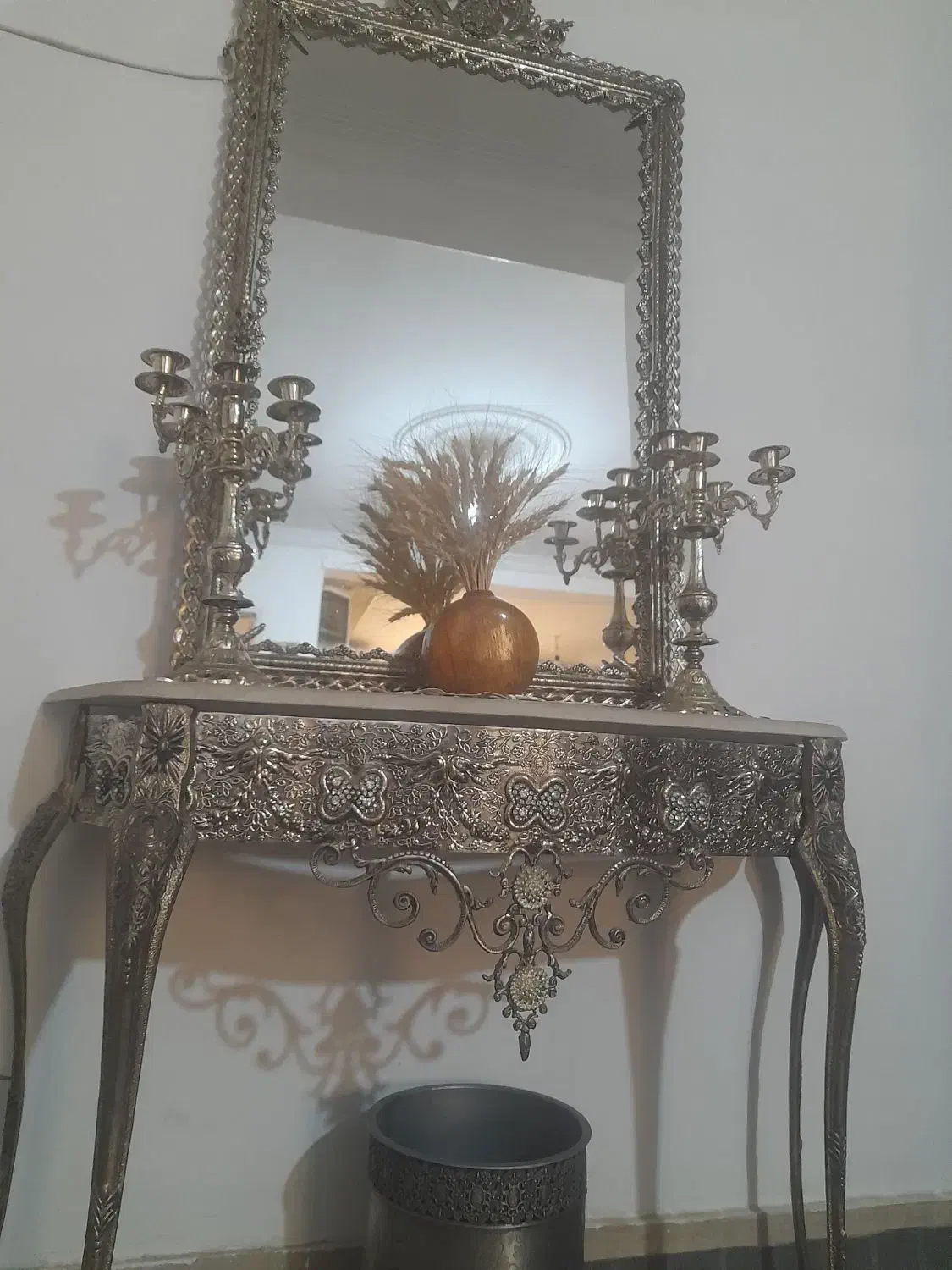 آینه و شمعدان|آینه|ملایر, |دیوار