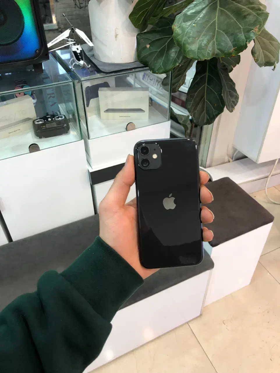 آیفون 11 نرمال|موبایل|کرج, کوی امامیه|دیوار