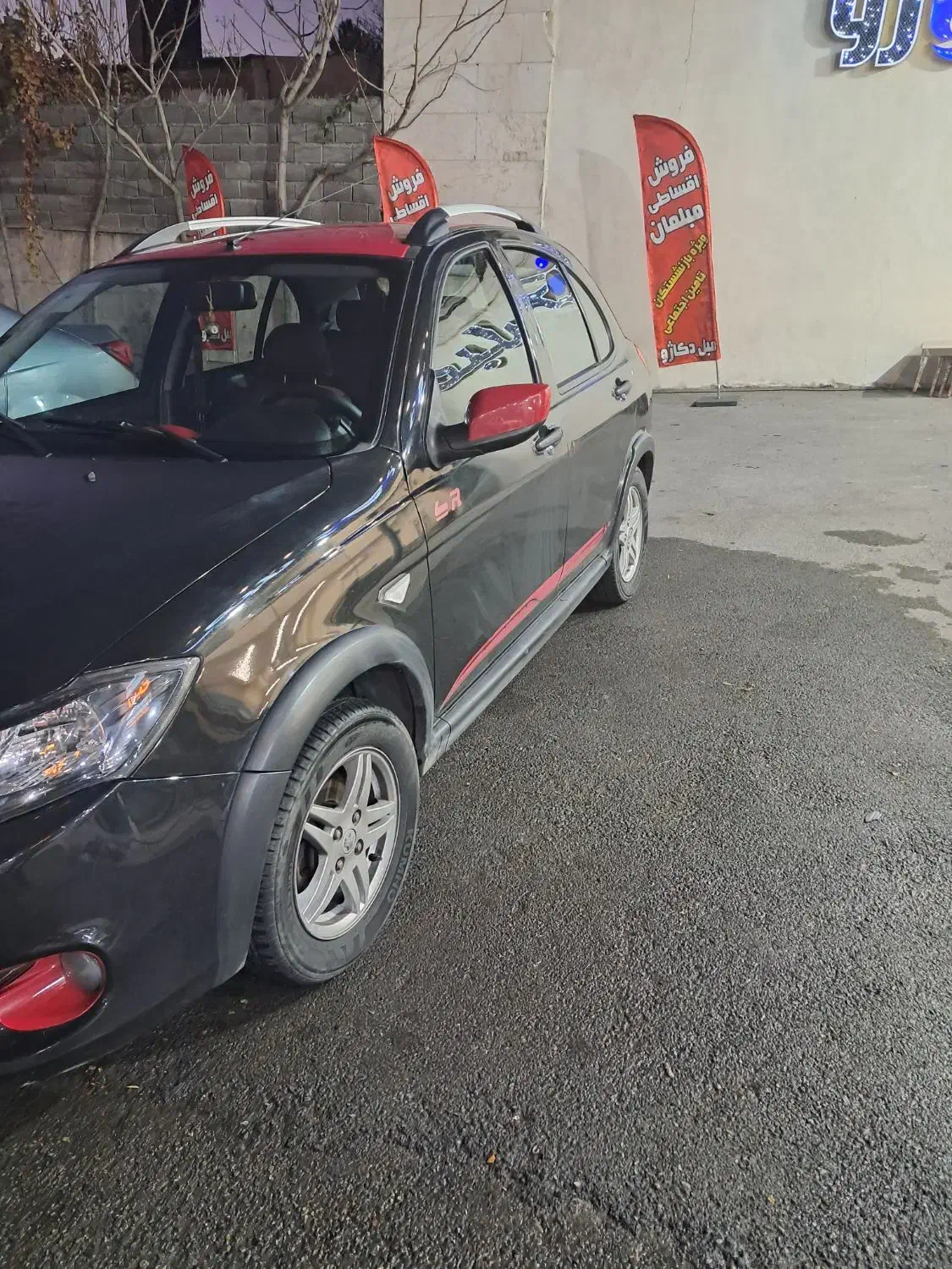 کوییکrمشکی قرمز 1401|خودرو سواری و وانت|کرج, گوهردشت|دیوار