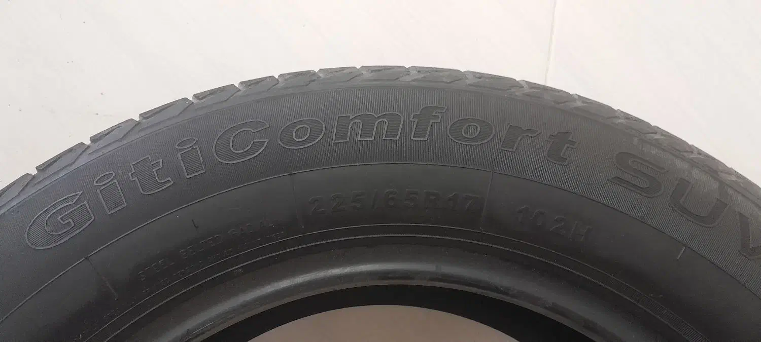 یک عدد لاستیک 225/65R17|قطعات یدکی و لوازم جانبی|شاهین‌شهر, شهرک میلاد|دیوار