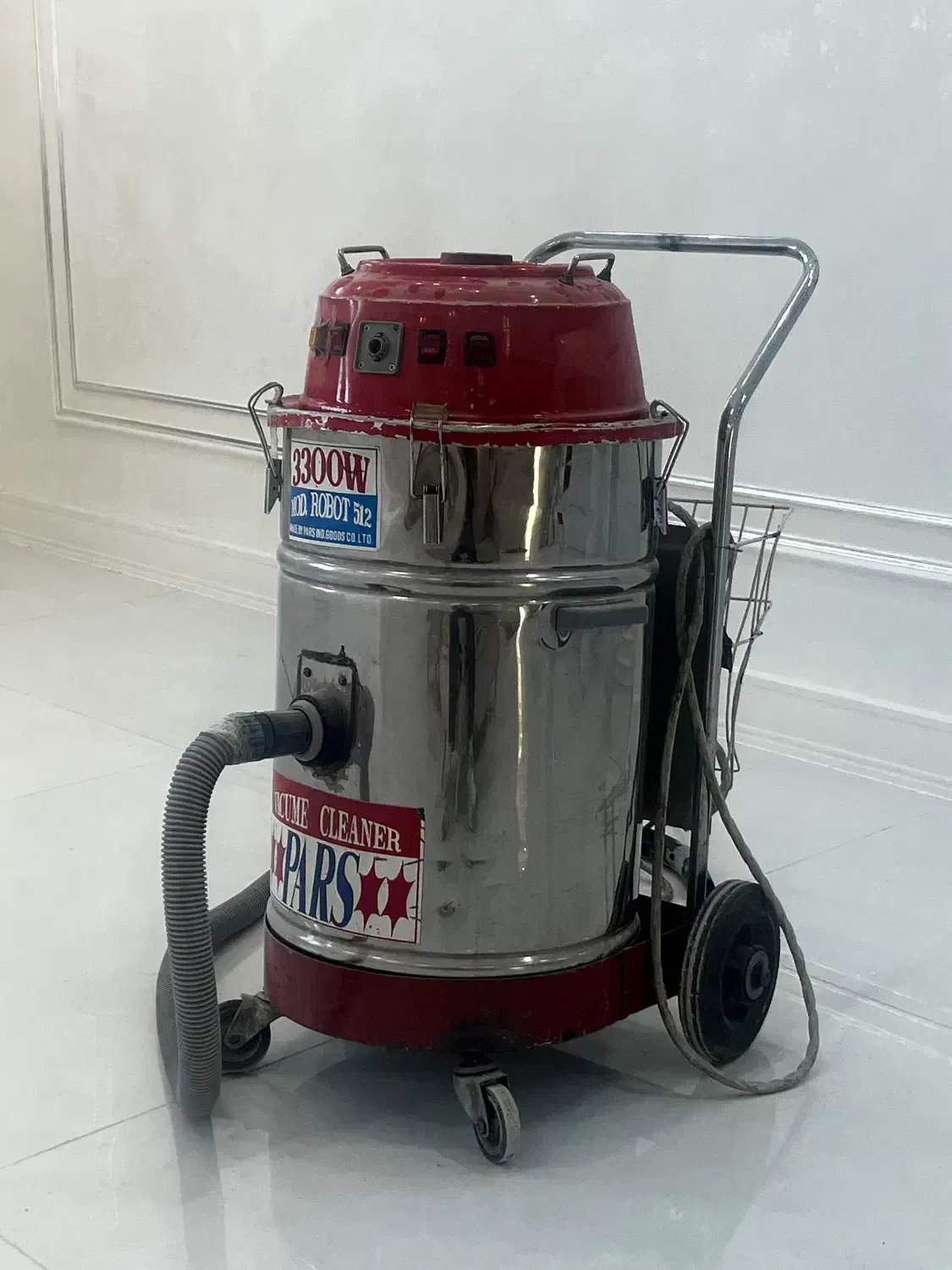 جاروبرقی صنعتی سه موتوره|جاروبرقی، جارو شارژی، بخارشو|اردبیل, |دیوار