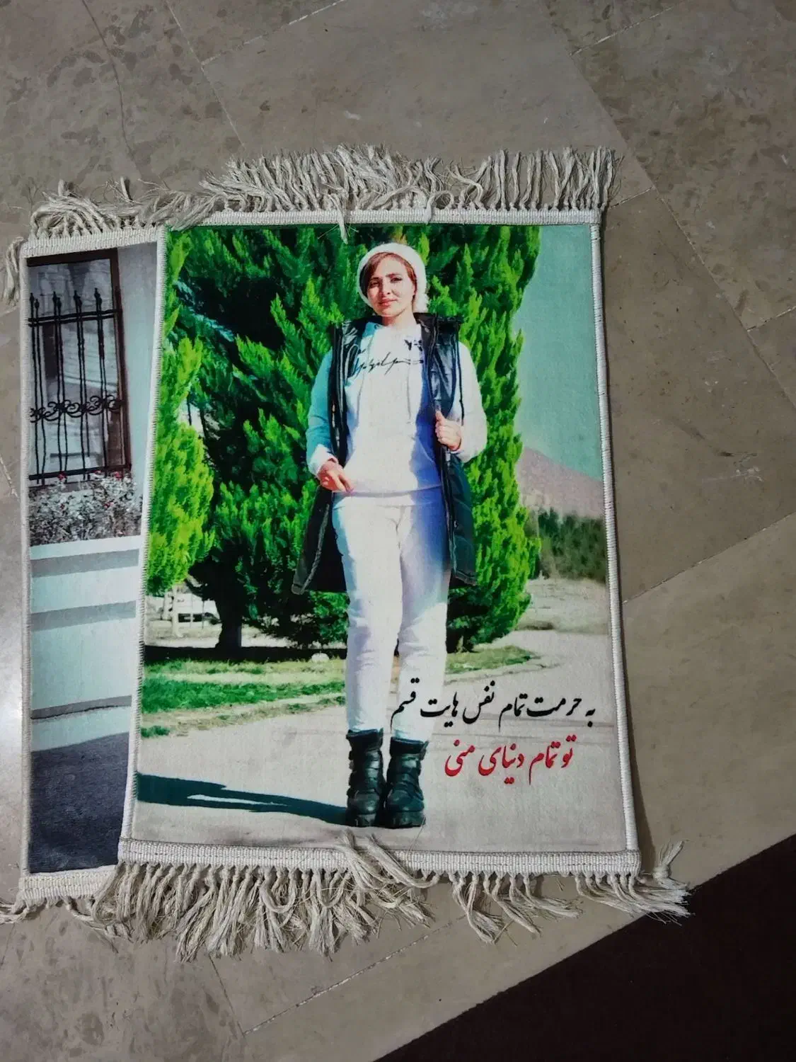 تیشرت چاپ تابلو در ابعاد مختلف رو فرش|لباس|لردگان, |دیوار