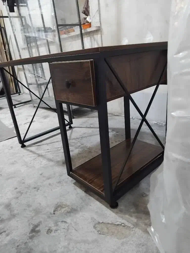 میز کامپیوتر مدرن|میز تحریر و کامپیوتر|قم, بلوار امین و ساحلی|دیوار