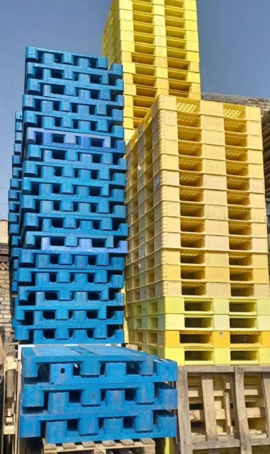 خرید و فروش انواع پالت پلاستیکی و چوبی|عمده‌فروشی|تهران, یافت‌آباد|دیوار