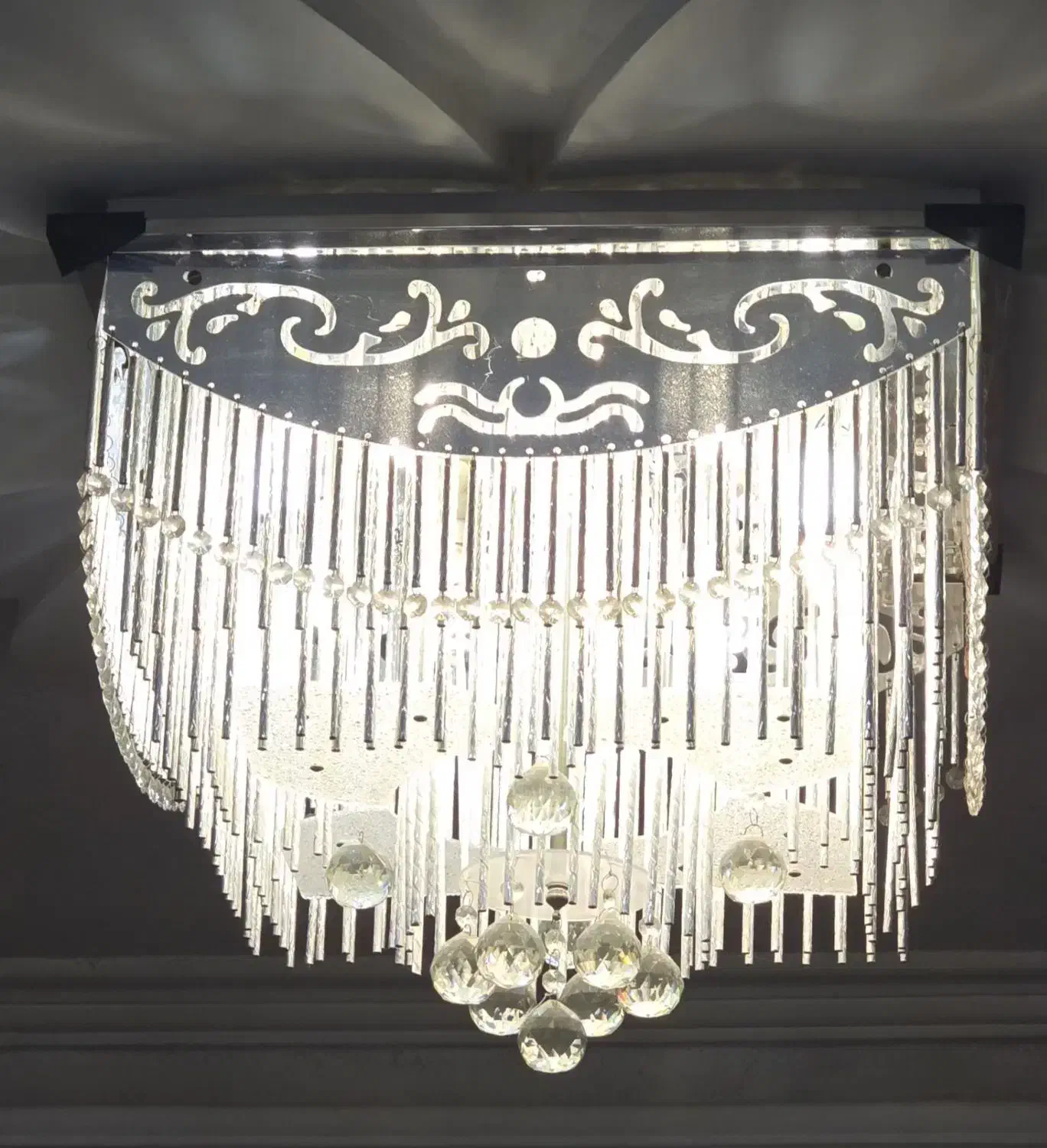 لوستردرحدنو|لوستر و چراغ آویز|رشت, جانبازان|دیوار