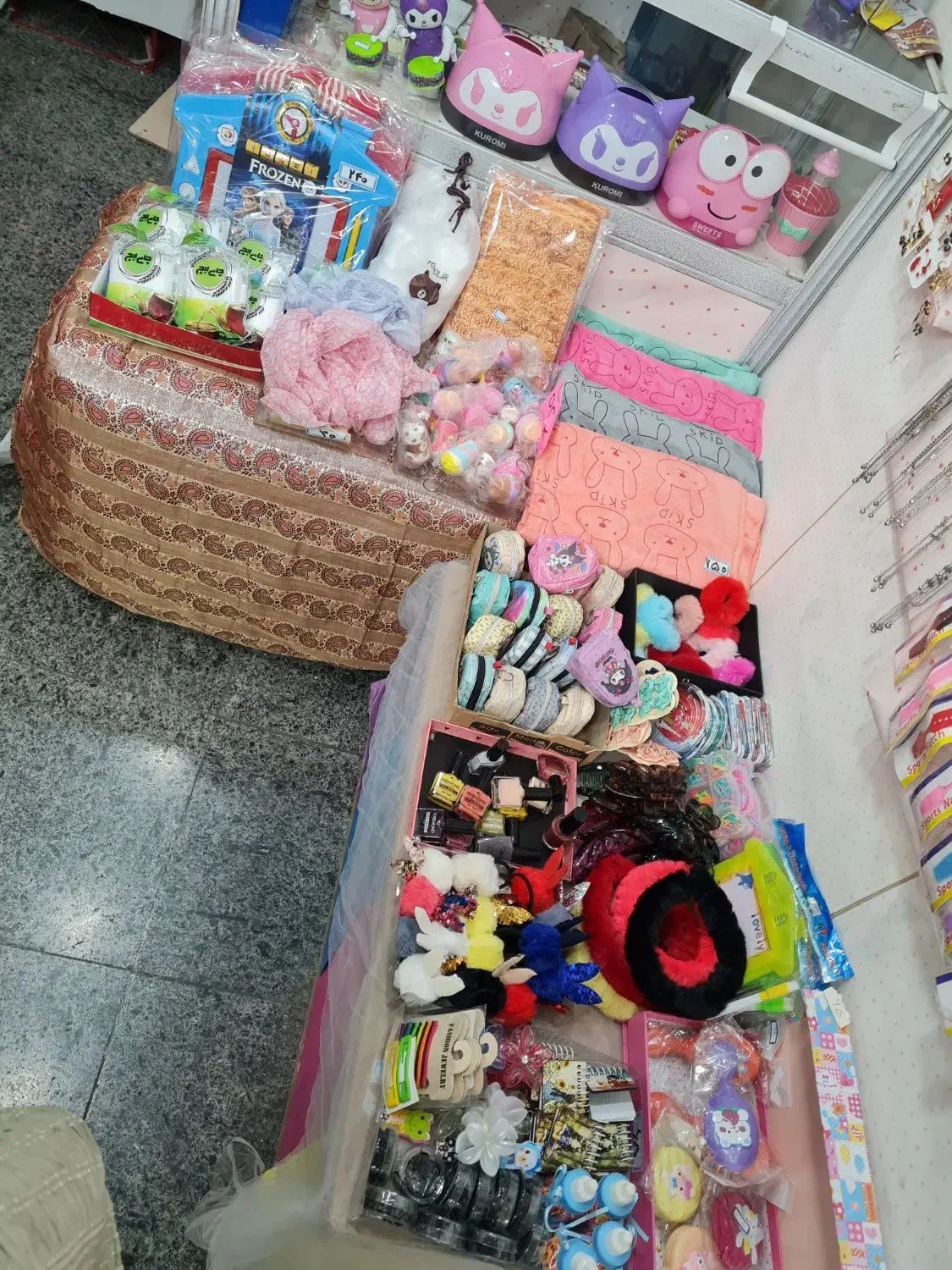 حراج خداحافظی ته لنجی اکسسوری و کادویی|حراج|تهران, حکیمیه|دیوار