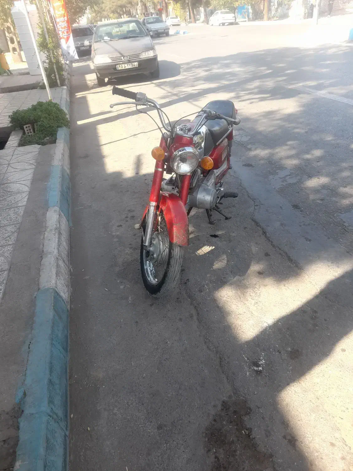 کاوازاکی ۱۲۵ زیر خاکی تک استارت روشن|موتورسیکلت|زرند, |دیوار