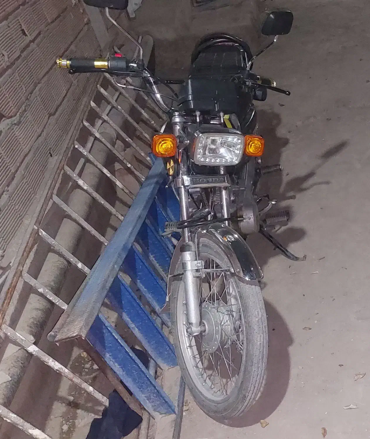 موتورسیکلت هوندا آذرخش به فروش میرسد|موتورسیکلت|بم, |دیوار