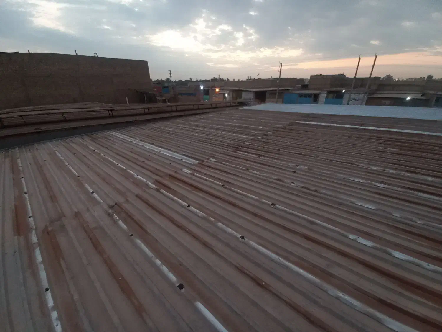 جوشکار سقف سوله کاذب شیروانی ساندویچ پنل|خدمات پیشه و مهارت|قمرود, |دیوار