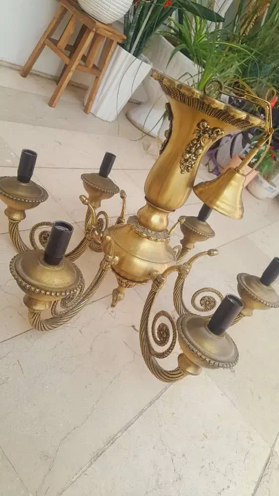 لوستر برنزی|لوستر و چراغ آویز|اصفهان, خرم|دیوار