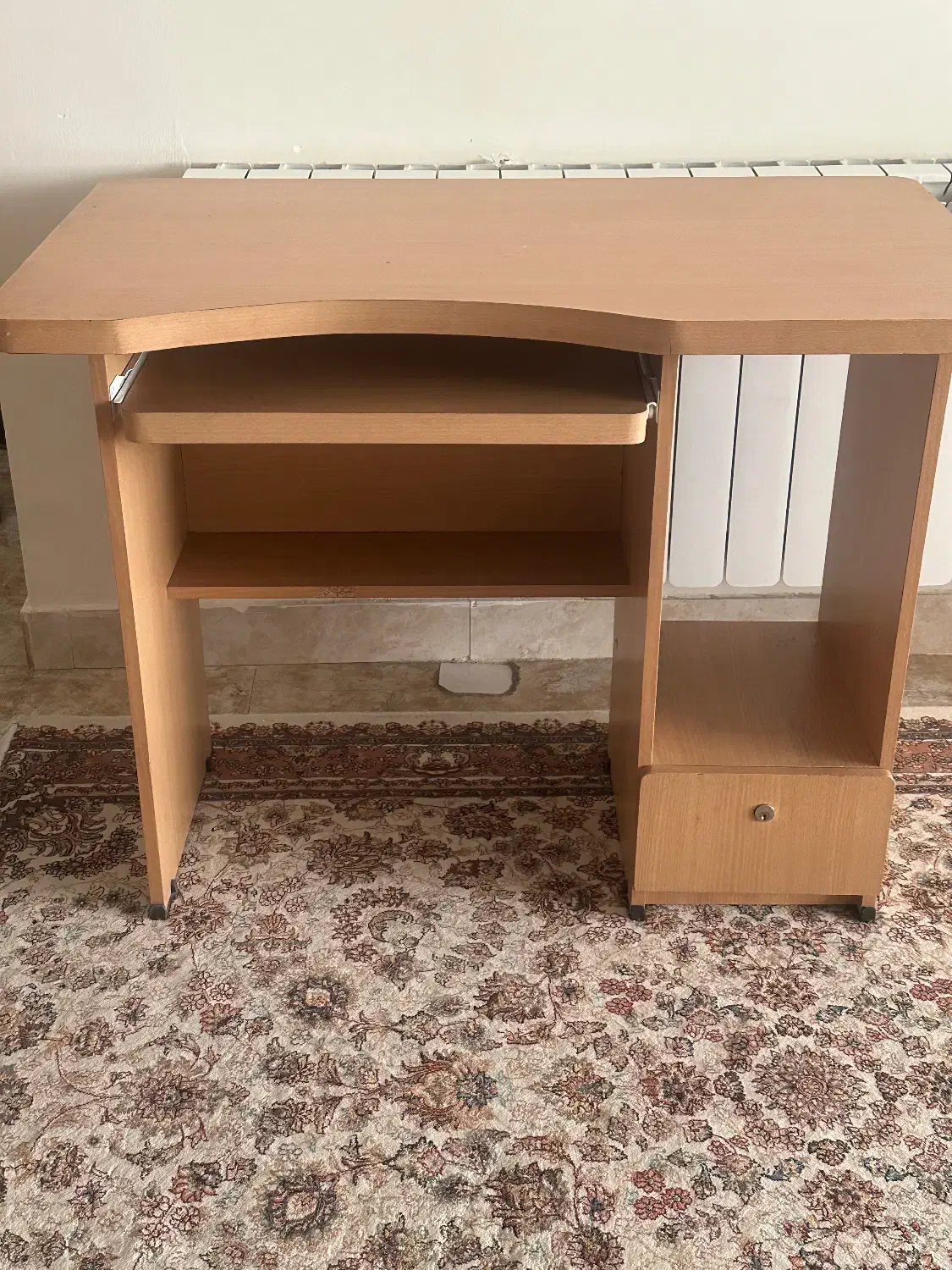 میز کامپیوتر|میز تحریر و کامپیوتر|کرج, حصارک بالا|دیوار