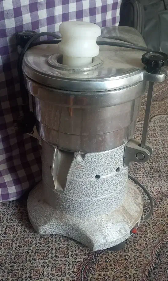 ابمیوه گیر صنعتی|آبمیوه‌گیر و آب‌مرکبات‌گیر|قم, آذر (نکویی)|دیوار