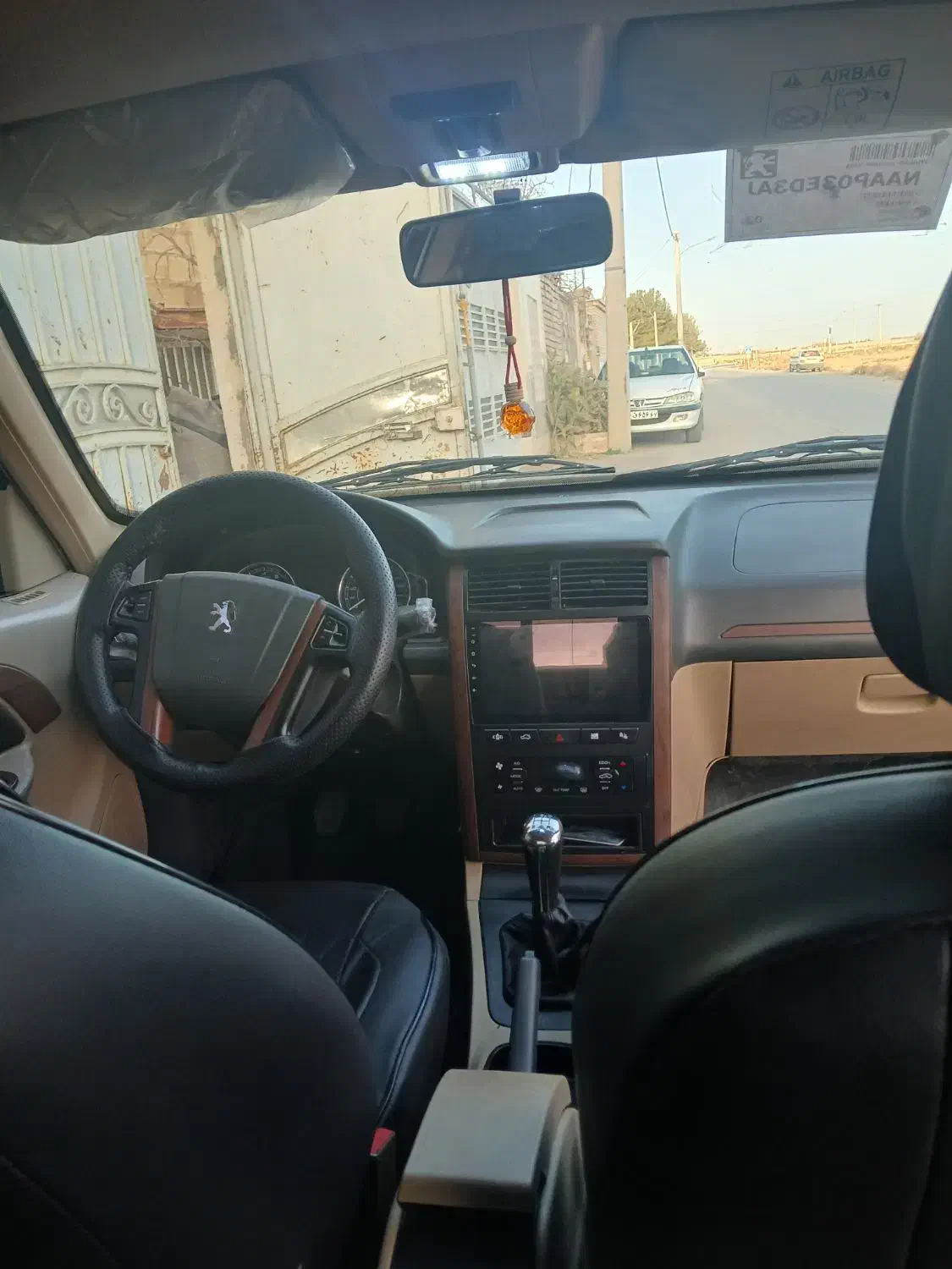 پارس ۱۴۰۰|خودرو سواری و وانت|برخوار, |دیوار