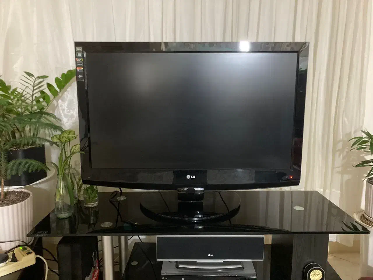 تلوزیون LG اصل|تلویزیون و پروژکتور|بندرعباس, |دیوار