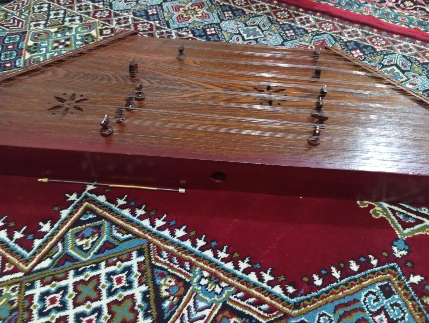 سنتور کاملا سالم|سازهای سنتی|اردبیل, |دیوار