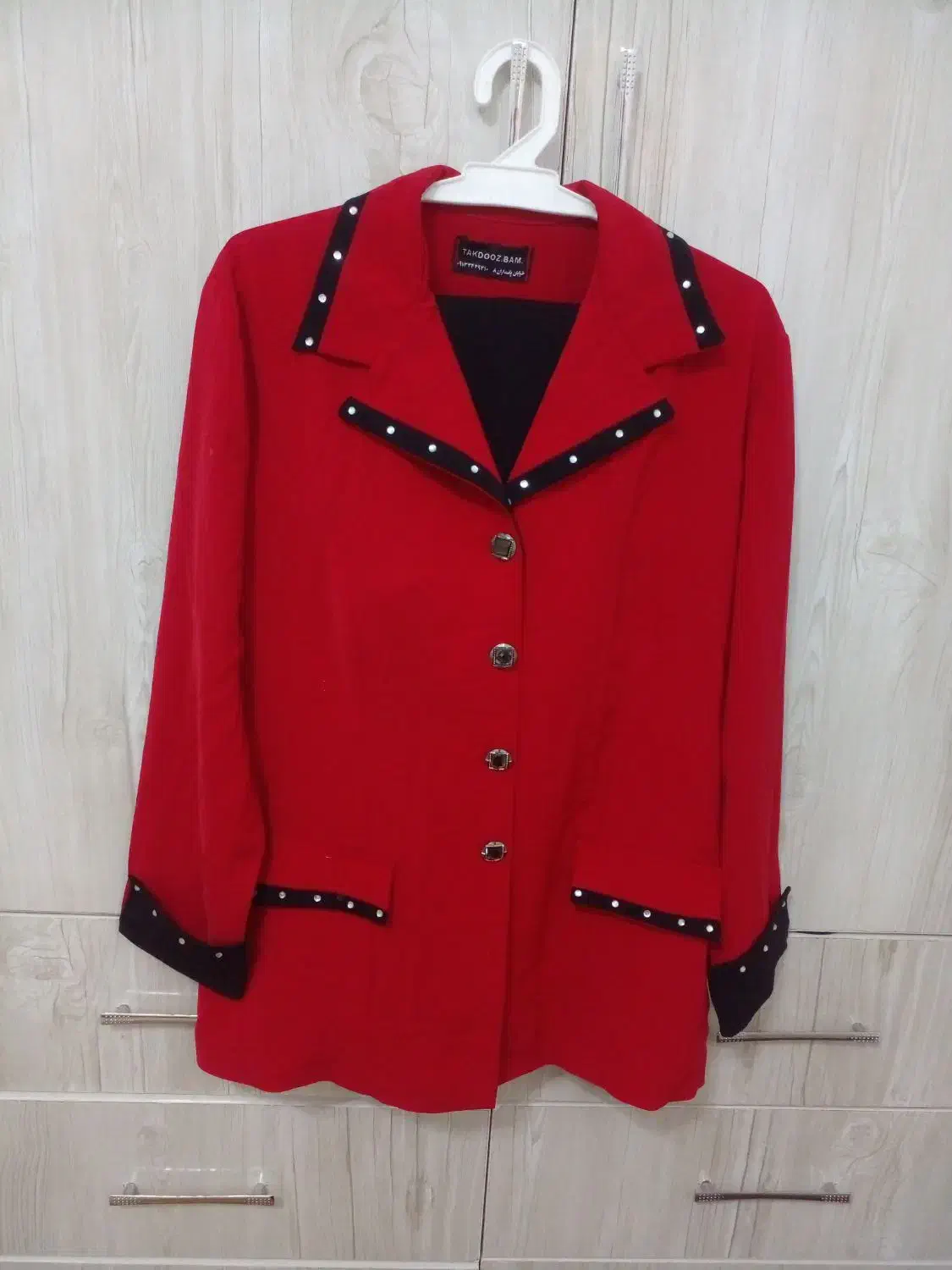 تعدادی لباس مجلسی ومانتوشلوارباقیمت مناسب|لباس|بم, |دیوار