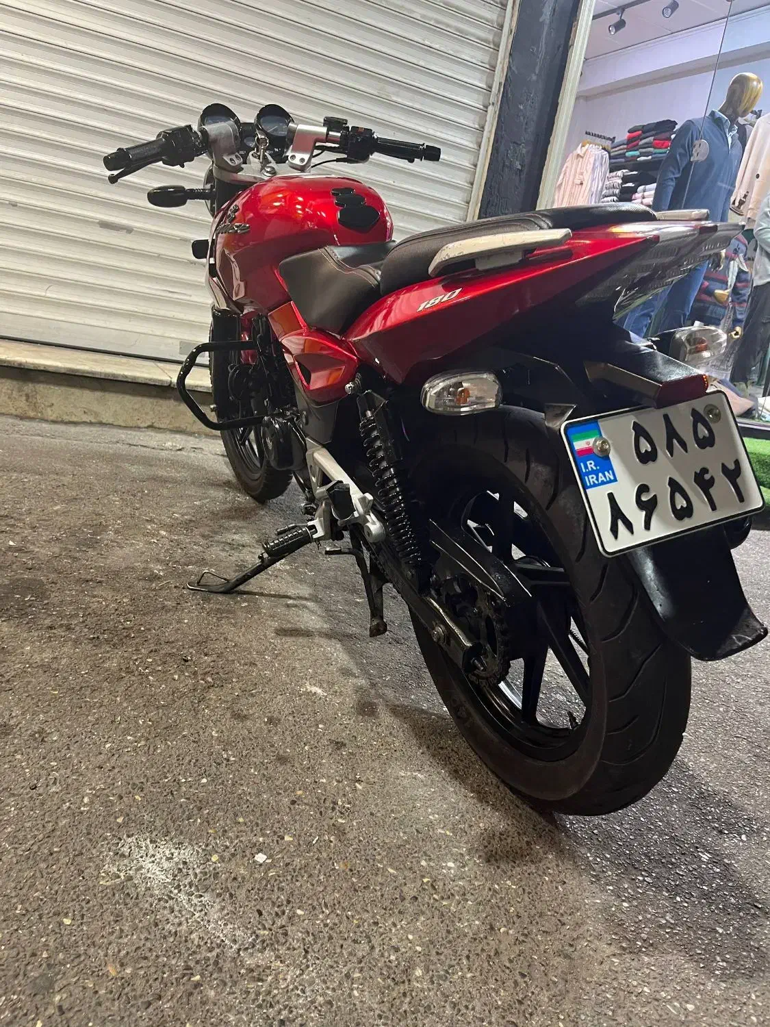 پالس ۱۸۰|موتورسیکلت|رشت, شهرک شهید رجایی|دیوار