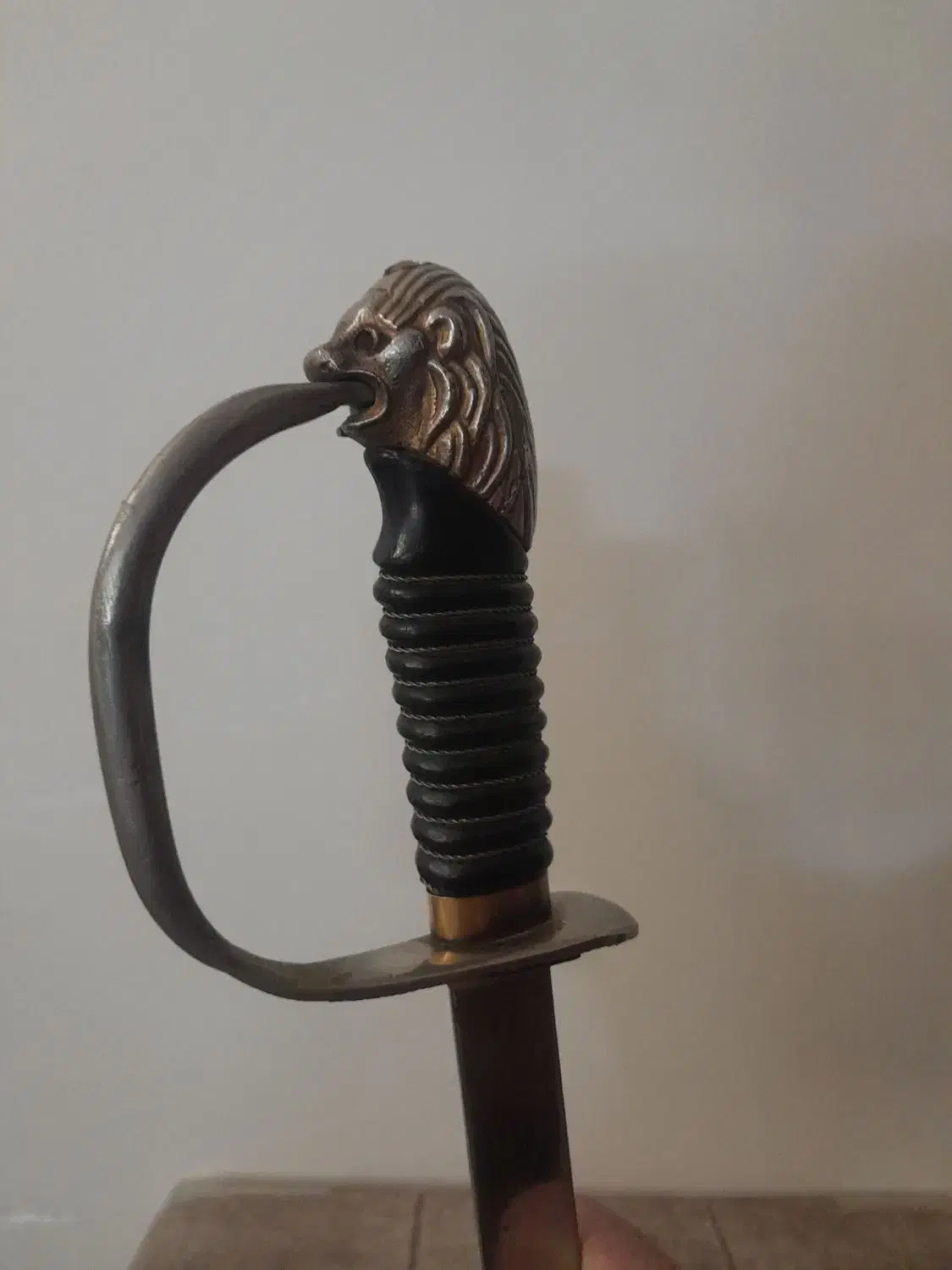 شمشیر قدمت دار قدیمی دسته شیر|کلکسیون اشیاء عتیقه|تهران, هفده شهریور|دیوار