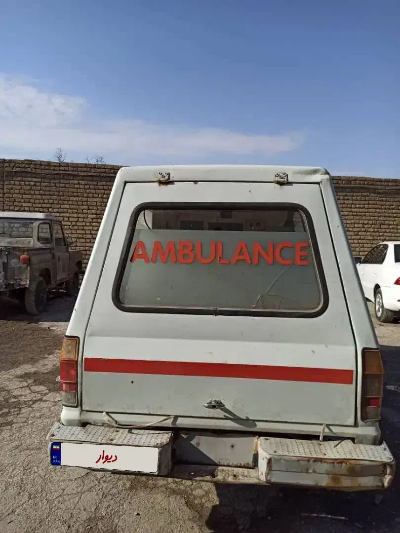 امبولانس مزدا ۱۳۸۲|خودرو سواری و وانت|ایلام, |دیوار