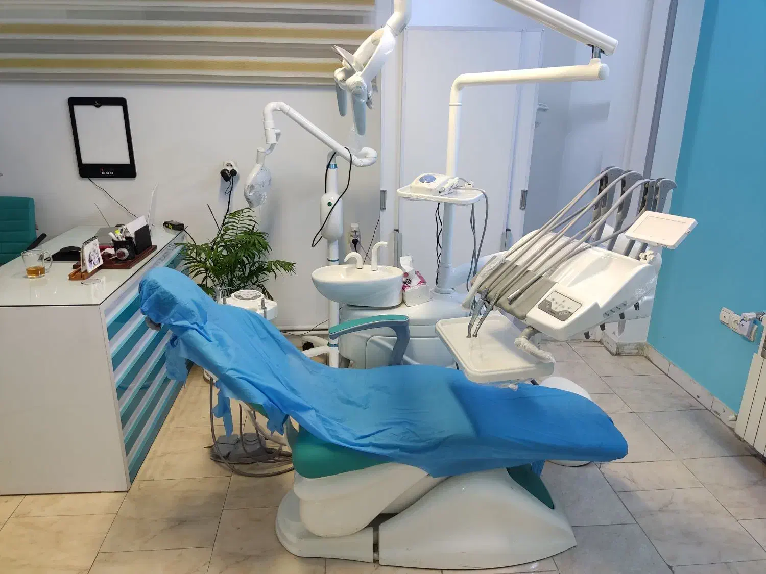 یونیت دندانپزشکی دنتوس و پارس طب فرینو|پزشکی|تهران, ستارخان|دیوار