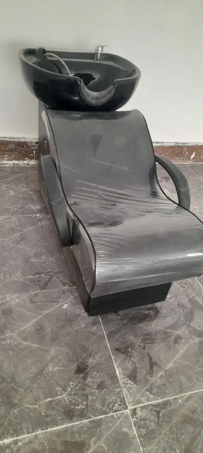 لوازم آرایشگاه|آرایشگاه و سالنهای زیبایی|باخزر, |دیوار