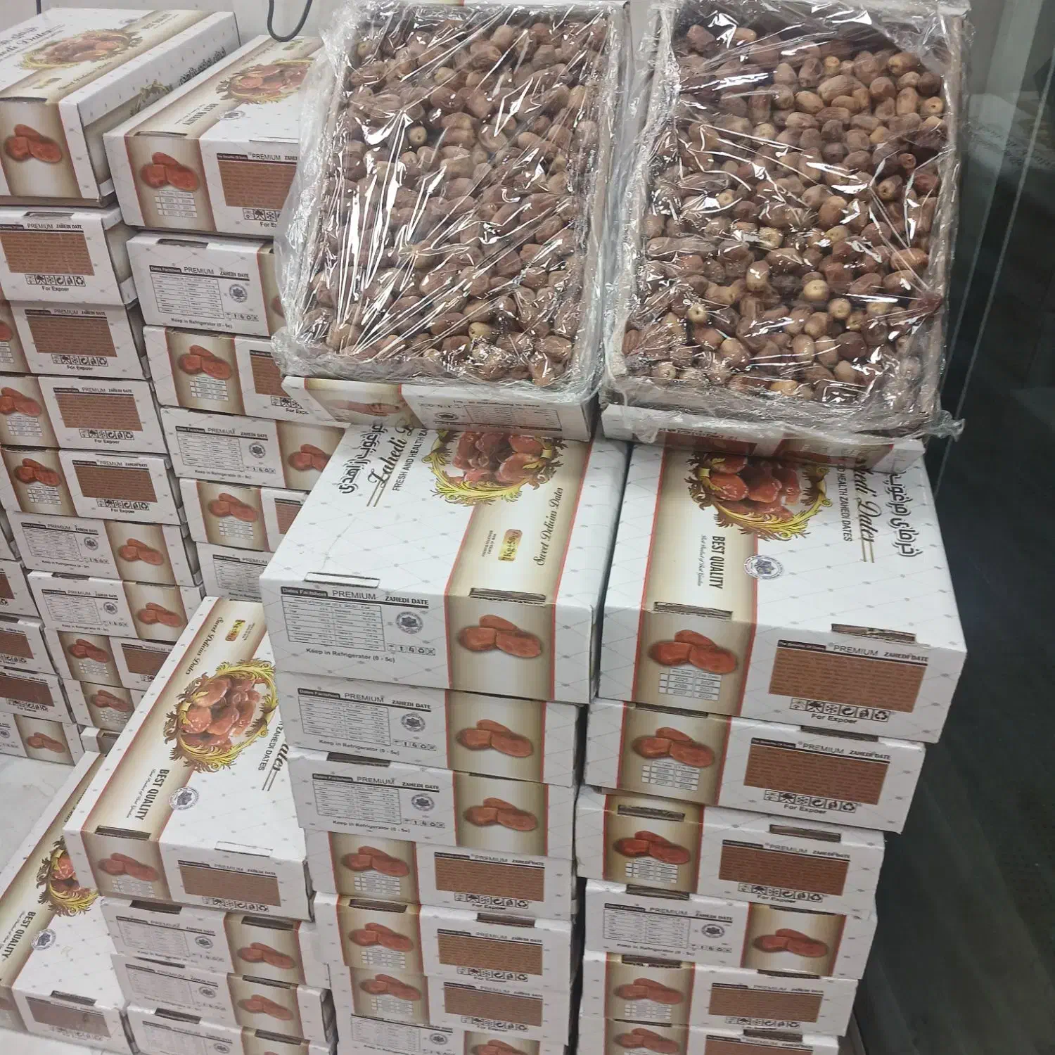 خرما زاهدی خشک|عمده‌فروشی|فامنین, |دیوار