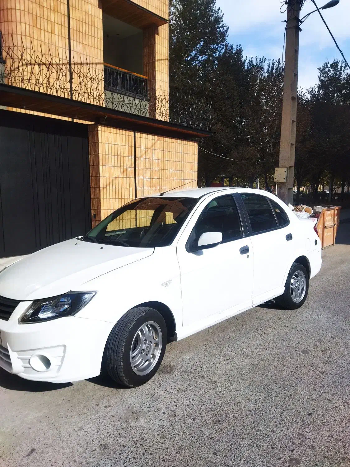 ساینادوگانه|خودرو سواری و وانت|قم, قلعه یزدیها|دیوار