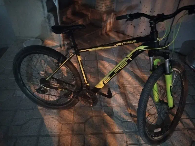 دوچرخه بلست ۲۹|دوچرخه، اسکیت، اسکوتر|گلبهار, شهر جدید گلبهار|دیوار