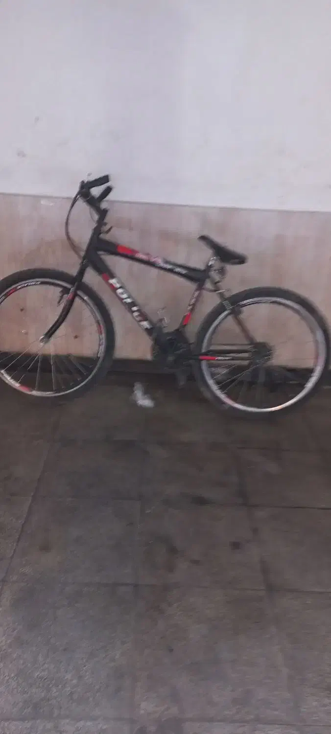 دوچرخه ۲۶|دوچرخه، اسکیت، اسکوتر|بومهن, |دیوار