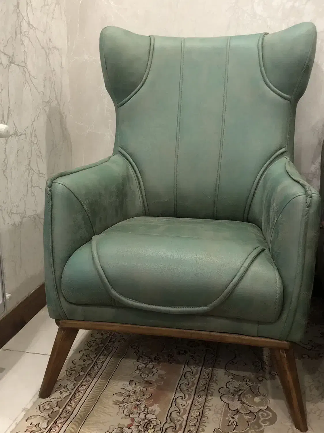 مبل راحتی همراه با۲کاناپه ی تختخوابشو|مبلمان خانگی و میز عسلی|قم, بلوار امین و ساحلی|دیوار