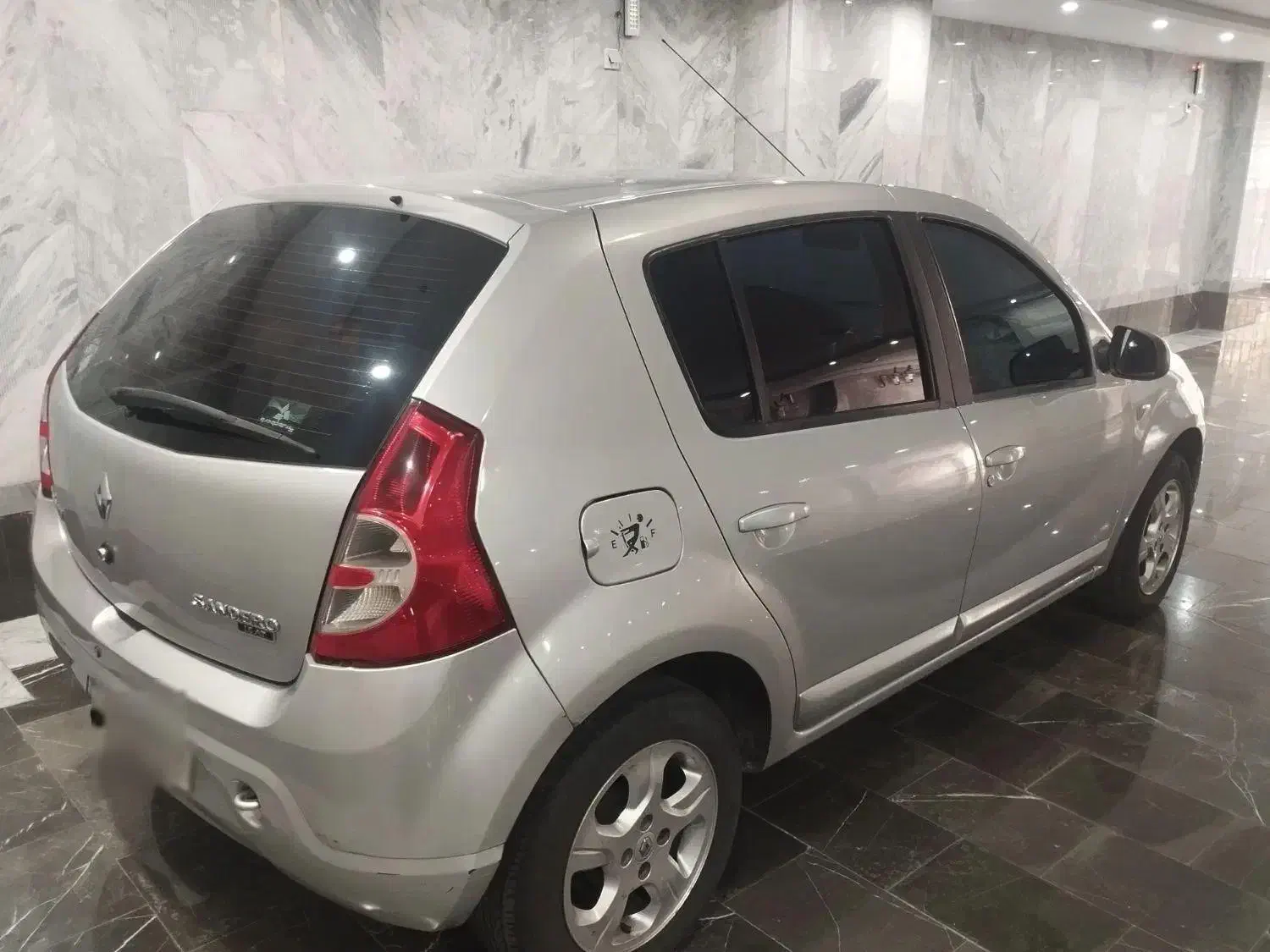 ساندرو اتومات خانگی ۹۵|خودرو سواری و وانت|تهران, فلسطین (میدان انقلاب)|دیوار