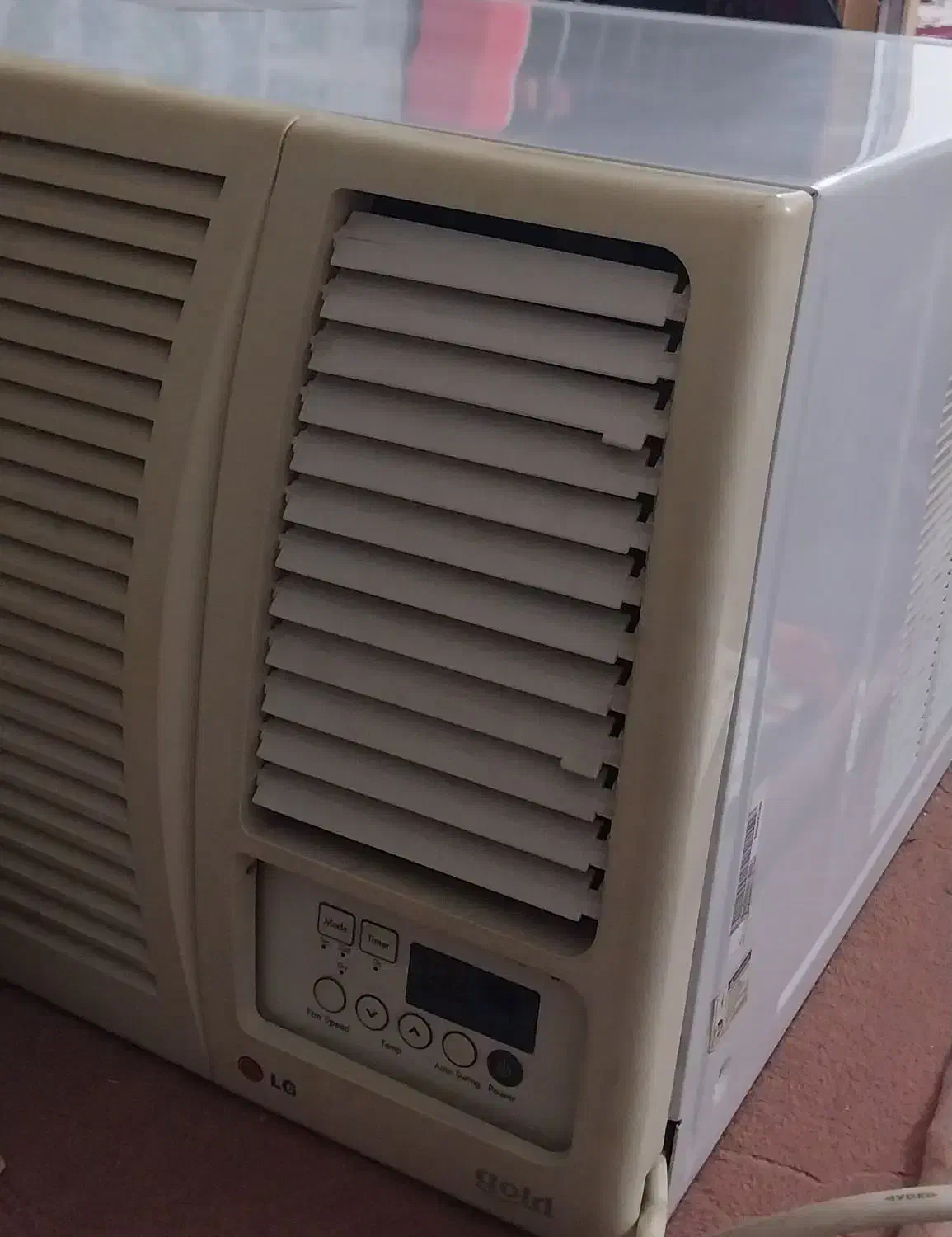 فروش فوری کولر پنجره ای ال جی کنترلی|کولر گازی و فنکوئل|فاضل آباد, |دیوار