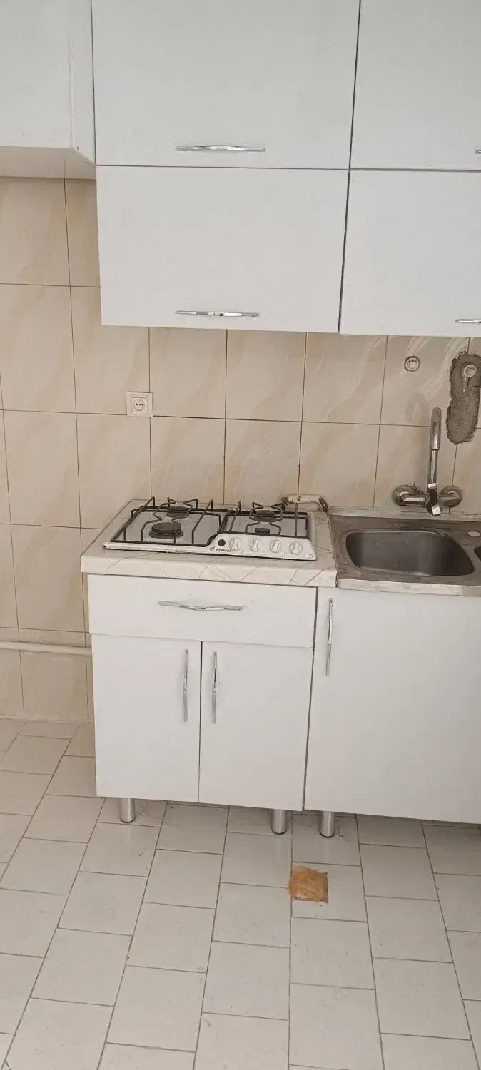 55مترآپارتمان طبقه دوم تخلیه بدون مالک|اجارهٔ آپارتمان|تهران, شکوفه (عبدل آباد)|دیوار