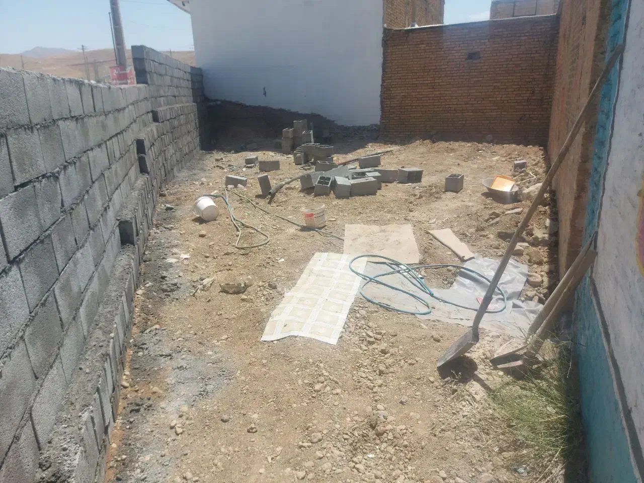 زمین ۹۵ متری سر فلکه اصلی شهر،بر خیابان،شهر گهرو|فروش زمین و ملک کلنگی|کیار, |دیوار