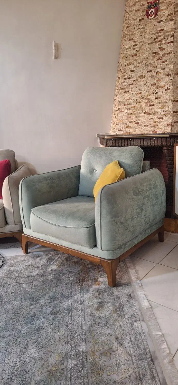 مبل راحتی ۵ نفره همراه پاف|مبلمان خانگی و میز عسلی|تهران, شهرک دریا|دیوار